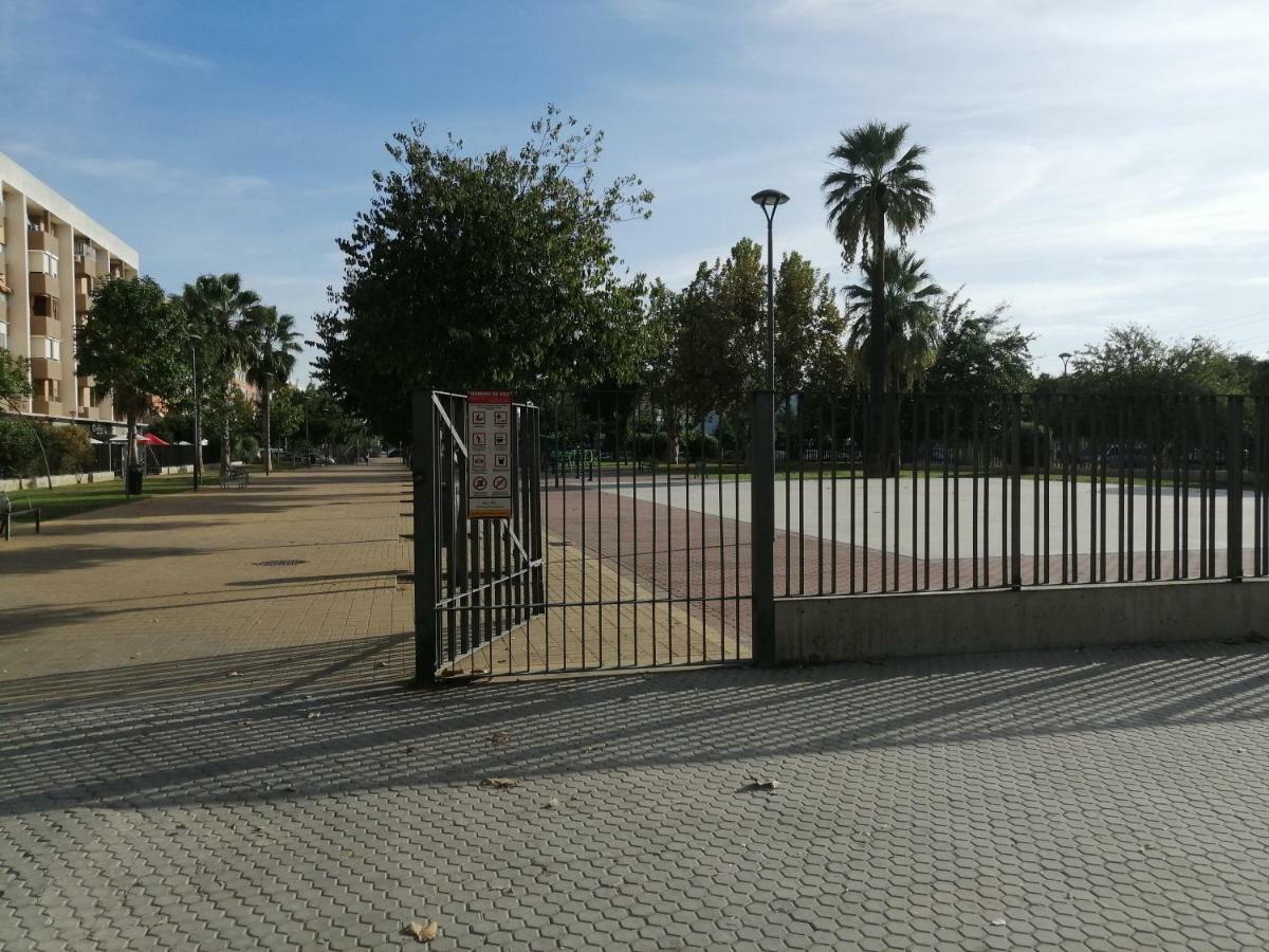 Sevilla Sol Luaran gambar